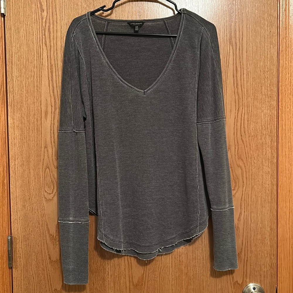 lucky brand v-neck long sleeve